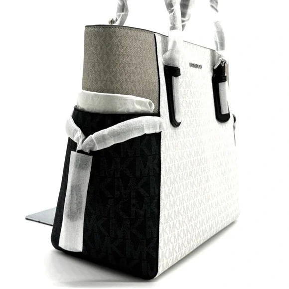 Michael Kors Voyager Large Color-Block Signature Tote Bag - Optic White Multi - Picture 4 of 11